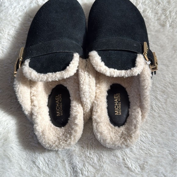 women’s Michael Kors mule, Sherpa lined slide, color black, vario… - Picture 1 of 10